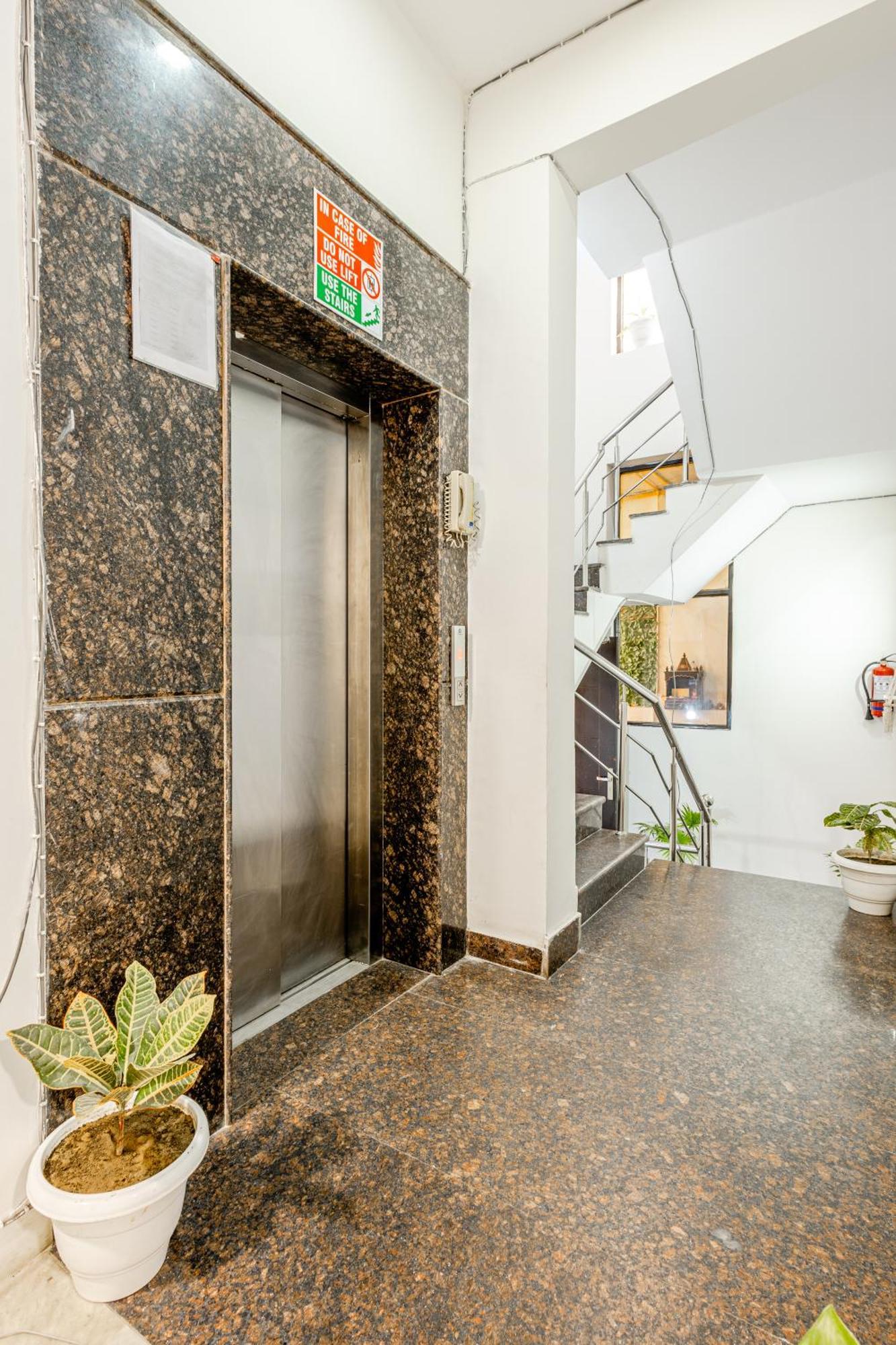 Lime Tree Service Apartment Golf Course Road, Gurgáon Exteriér fotografie